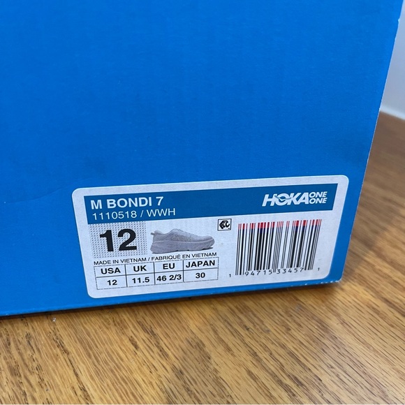 NWT Hoka Bondi 7 All White Hoka One One - Picture 2 of 15